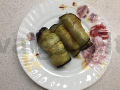 Baklažanų suktinukai su petražolėmis pagrindine nuotrauka