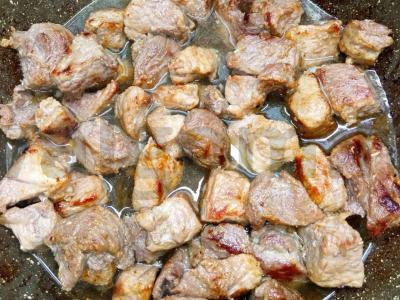 Sultingas ėrienos troškinys vyne Žingsnis 2