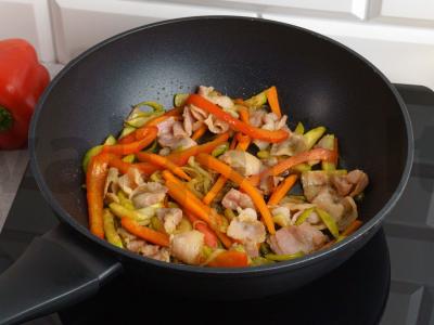 Soba su žalia rūkyta šonine ir daržovėmis Žingsnis 2