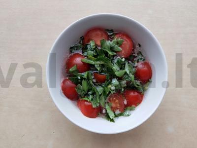 Marinuoti vyšniniai pomidorai su petražolėmis Žingsnis 3