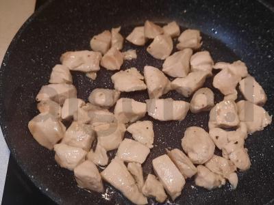 Salotos su vištienos filė ir apelsinais Žingsnis 2