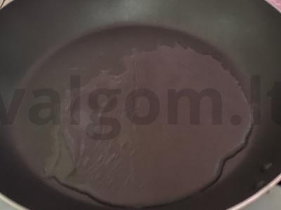 Omletas su dešrelėmis vaikų meniu Žingsnis 6