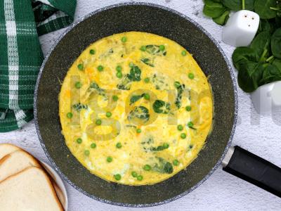 Omletas su špinatais, sūriu ir žirneliais Žingsnis 7