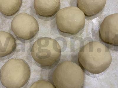 Koldūnai su vištiena, svogūnais ir česnakais Žingsnis 6