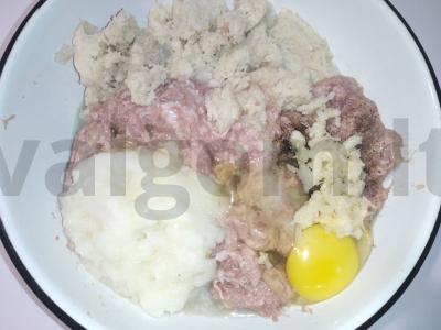 Sultingi kalakutienos filė kotletai Žingsnis 1