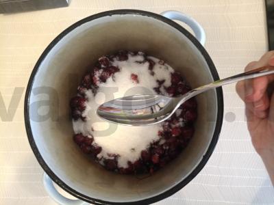 Uogų kompotas "Asorti" Žingsnis 3