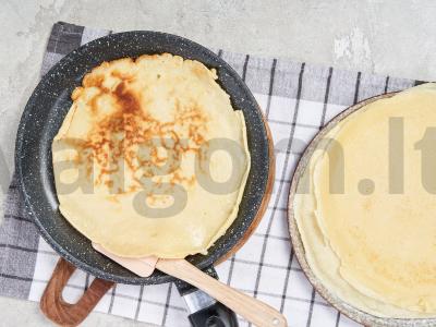 Blyneliai su saldžiųjų pipirų ir pašteto įdaru Žingsnis 2