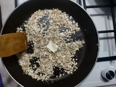 Lengvas vaisių ir grūdų desertas Žingsnis 1