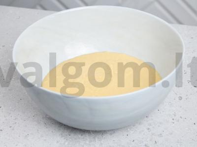 Itališkas kalėdinis pyragas panettone. Žingsnis 1