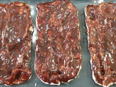 Erdvus meringue pyragas su lazdyno riešutais Žingsnis 3