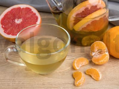 Žalioji arbata su mandarinais ir badianais pagrindine nuotrauka