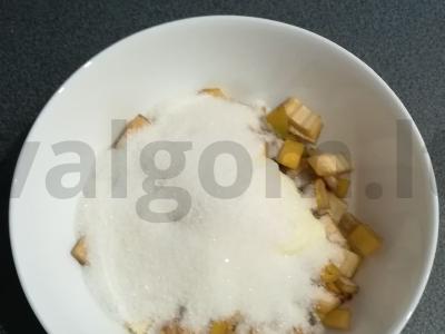 Bananų žievelių rūgpienis Žingsnis 3