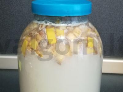 Bananų žievelių rūgpienis Žingsnis 5