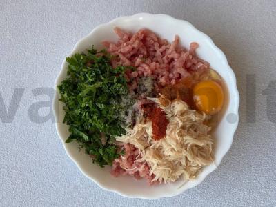 Patrauklūs malti ežiukai su padažu Žingsnis 1