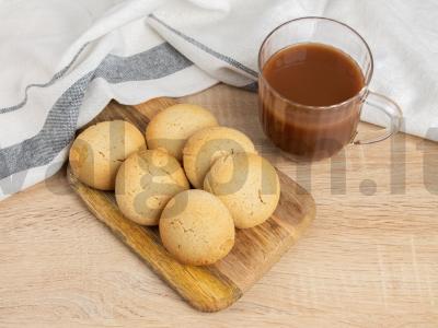 Žingsnis po žingsnio imbierinių meduolių receptas pagrindine nuotrauka