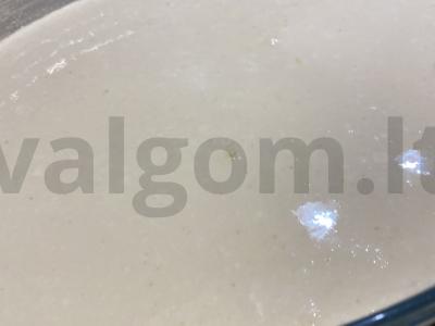 Varškės ir mangų troškinys Žingsnis 4