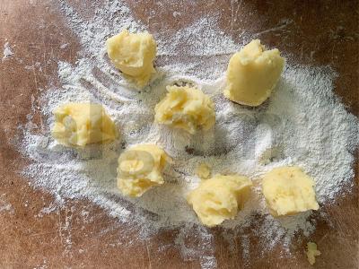 Bulvių paplotėliai su česnakais Žingsnis 2