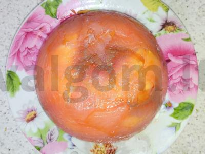 Šaltai rūkyto avokado, lašišos ir krevečių terina pagrindine nuotrauka