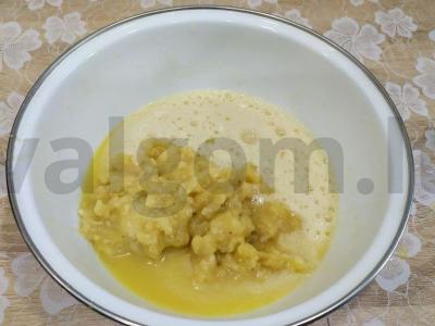 Bananų keksas su cinamonu ir kakava Žingsnis 2