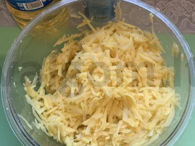 Naminiai draaniki su sūriu Žingsnis 2