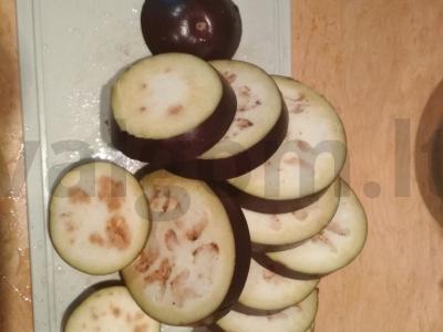 Česnaku kepti baklažanai Žingsnis 1