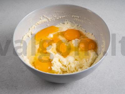 Dundee Kalėdų keksiukas su migdolais. Žingsnis 3