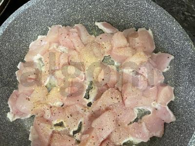 Grikių makaronai su vištiena ir grietinėle Žingsnis 2