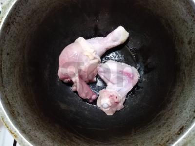 Gardūs pavasario suktinukai su vištiena sultinyje su daržovėmis Žingsnis 1