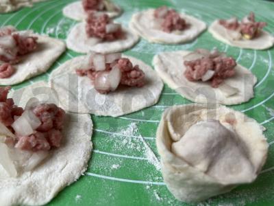 Naminiai koldūnai su malta jautiena Žingsnis 3