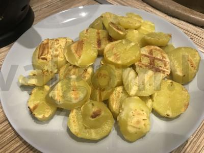 Keptos bulvės su marinuotais grybais kečunese Žingsnis 3