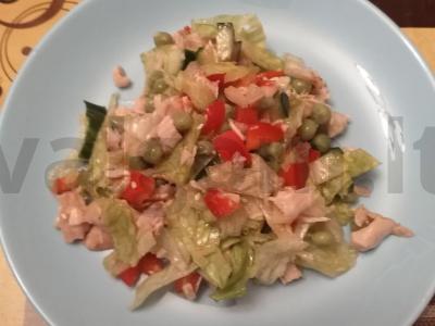 Aisbergo salotos su kalakutiena pagrindine nuotrauka