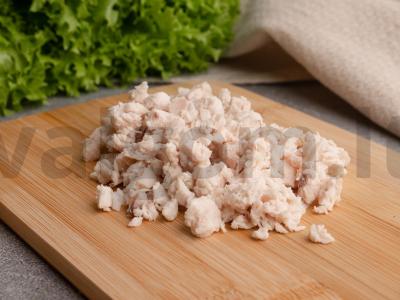 Kiaušiniai, įdaryti vištiena ir salotomis Žingsnis 1