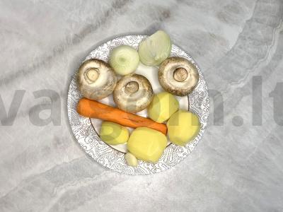 Vištienos ir grybų sriuba Žingsnis 2