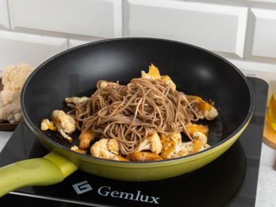 Soba su karališkosiomis krevetėmis ir žiediniais kopūstais Žingsnis 3
