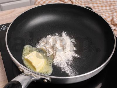 Padažas su miško grybais ir karbonadu Žingsnis 3