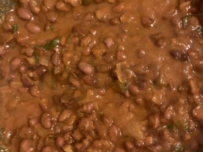 Pupelės pomidorų padaže Žingsnis 2