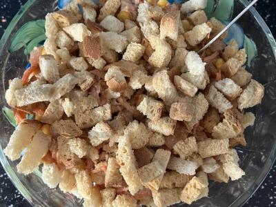 Salotos "Bitėms" su vištienos carpaccio pagrindine nuotrauka