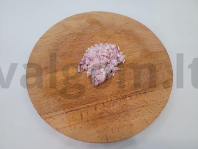 Kivių salsa mėsai ir žuviai Žingsnis 2