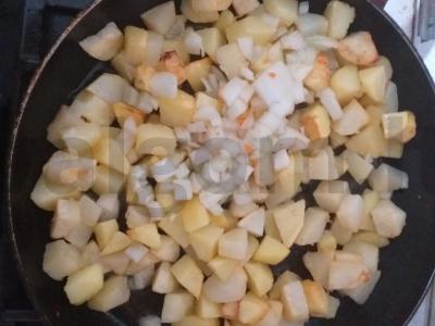 Keptos bulvės su malta mėsa Žingsnis 4