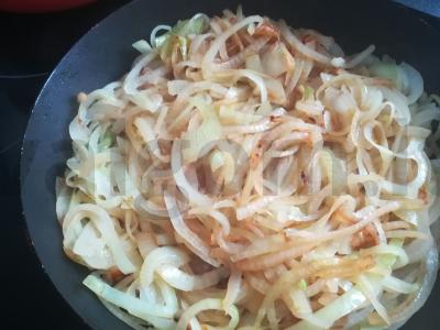 Pica su grybais, pomidorais ir sūriu Žingsnis 6