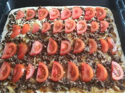 Pica su grybais, pomidorais ir sūriu Žingsnis 9