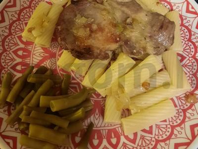 Svogūnų mėsa pagrindine nuotrauka