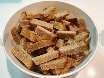 Aromatingi česnakiniai skrebučiai Žingsnis 1