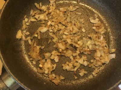 Flotsam makaronai su vyšniniais pomidorais Žingsnis 1