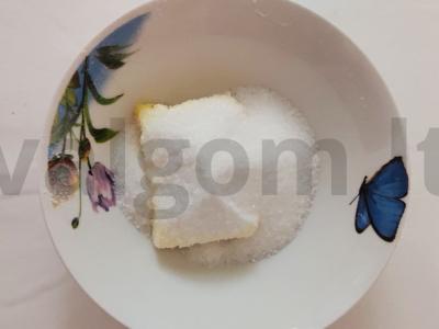Paprasti sausainiai su imbieru ir citrina Žingsnis 1