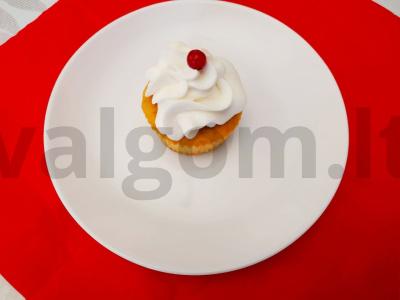 Iškilmingi uogų keksiukai pagrindine nuotrauka