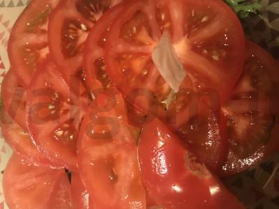 Pink Paradise pomidorų karpačio su burrata Žingsnis 2