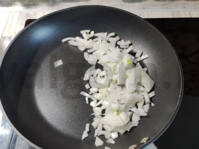 Troškinta sriuba su rūkyta mėsa Žingsnis 2