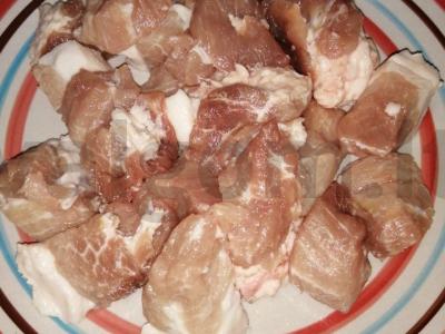 Troškintos bulvės su kiauliena Žingsnis 1