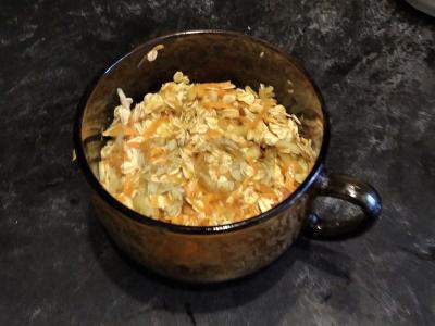 Morkų pyrago dieta be kepimo Žingsnis 2